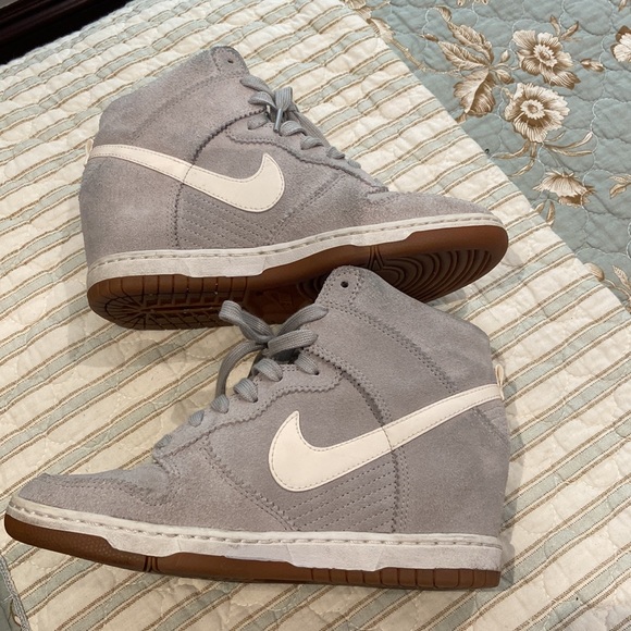 Nike Shoes - Woman’s high top Nike sneakers